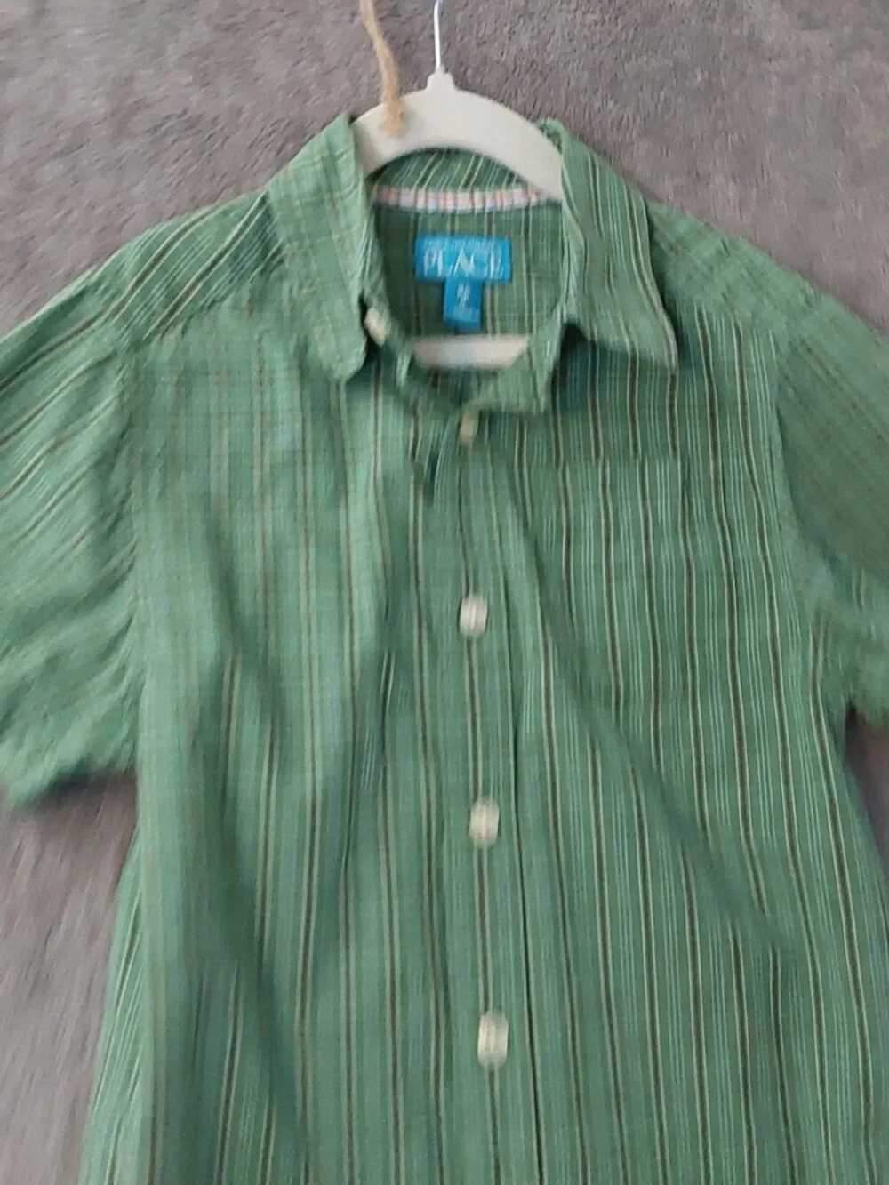 The Children’s Place Boys Green Plaid Button Front Shirt Size 4 XS